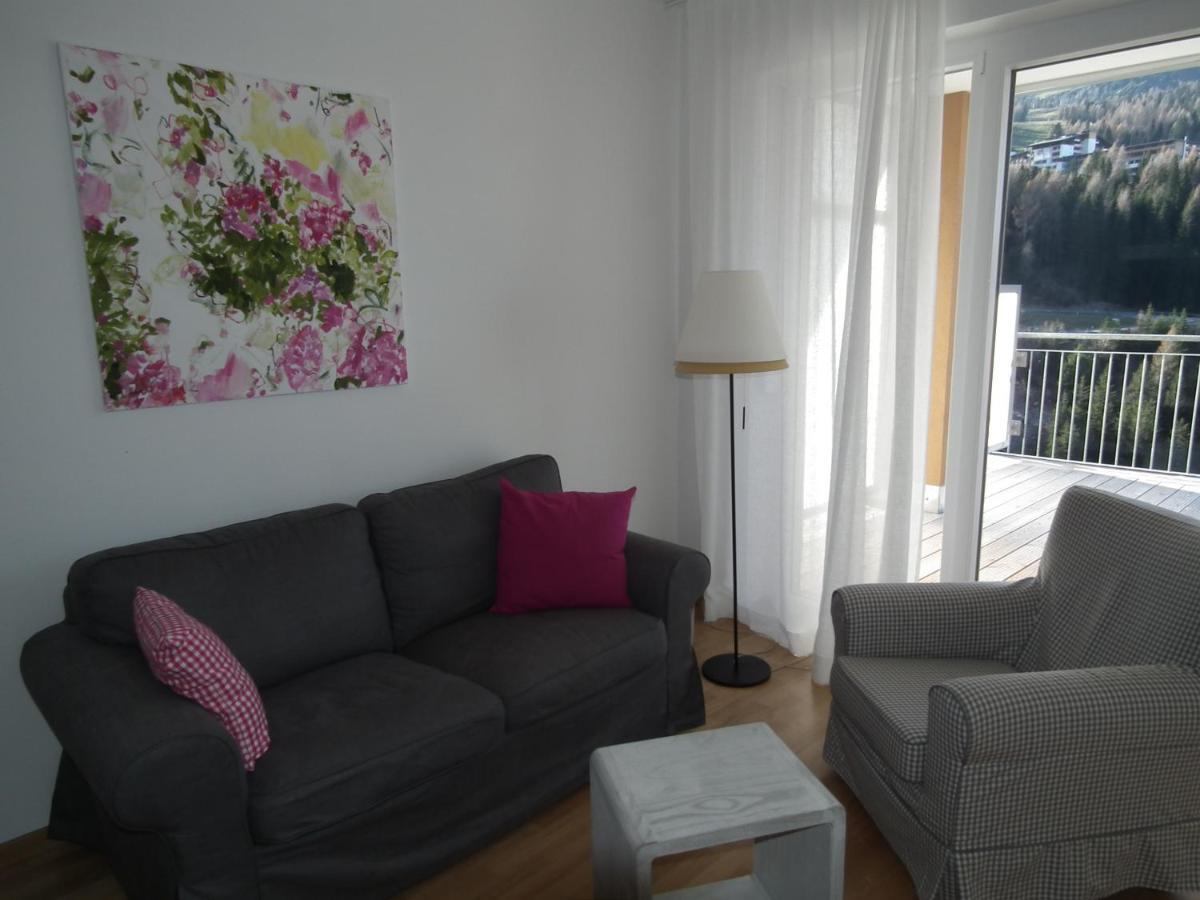 Nassfeld Apartments - "Traditionell Anders" ゾンネンアルペ・ナスフェルト 部屋 写真