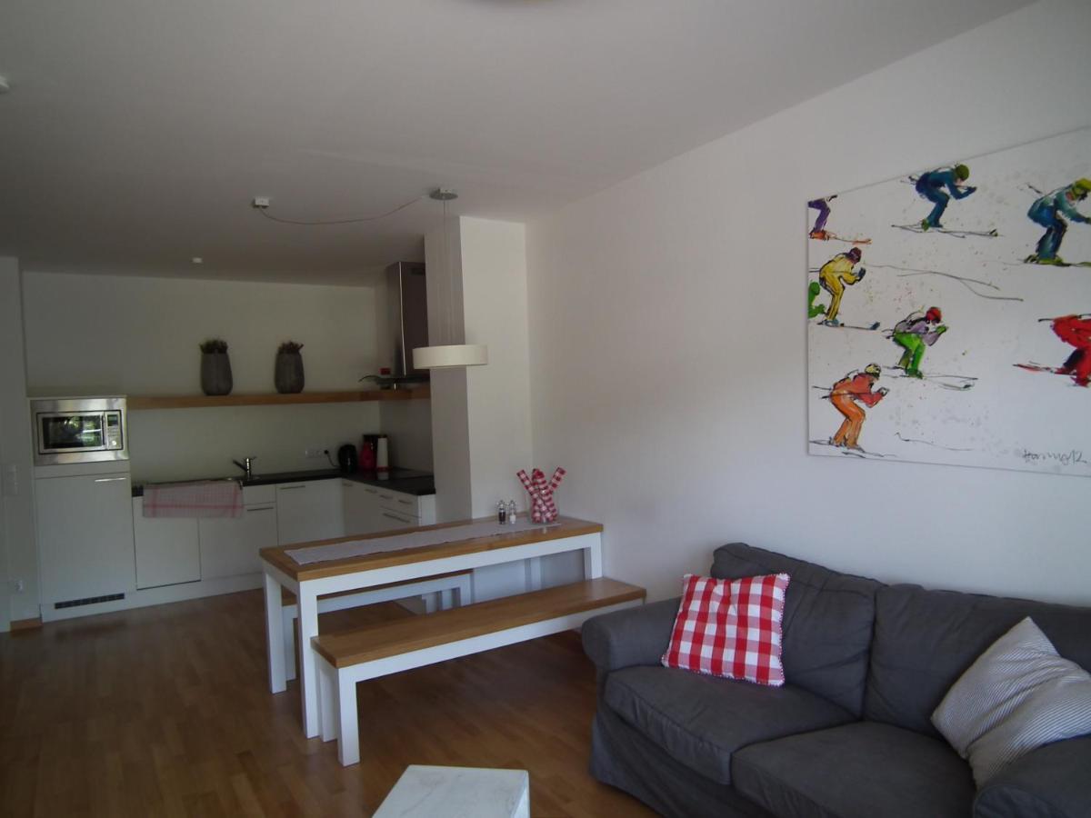 Nassfeld Apartments - "Traditionell Anders" ゾンネンアルペ・ナスフェルト 部屋 写真